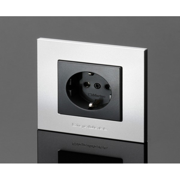 GigaWatt G-044 SCHUKO Wall Socket