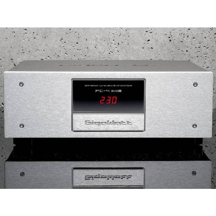 GigaWatt PC-4 EVO+ With LS-2 EVO Cable Silver