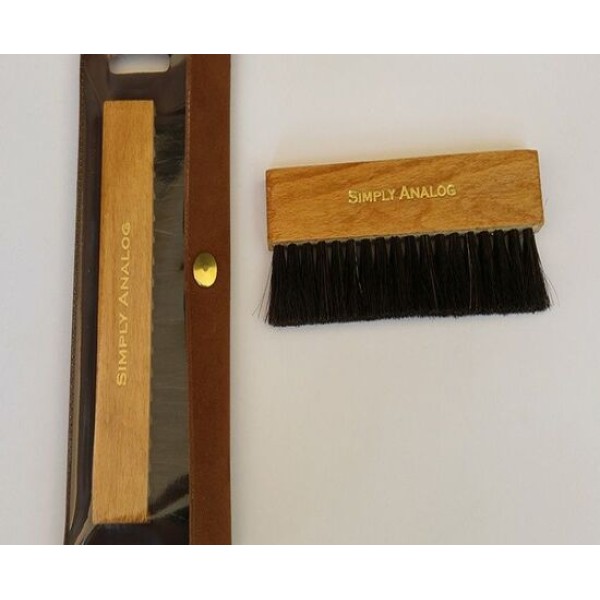 Simply Analog  Anti-static Brown Oak Wooden Brush